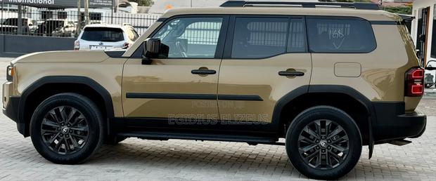 New Toyota Land Cruiser Prado 2025 Gold
