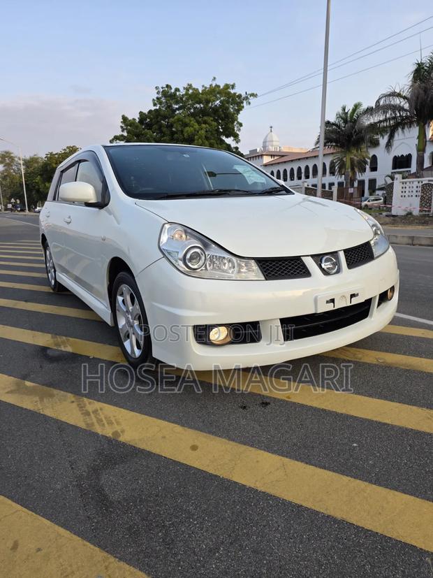 Nissan Wingroad 2015 White