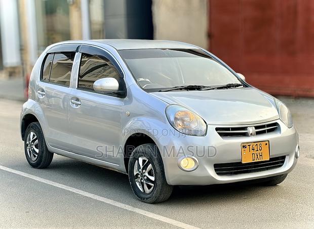 Toyota Passo 1.0 AWD 2011 Silver