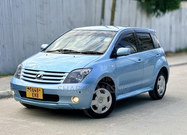 Toyota IST 2007 Blue