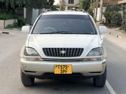 Toyota Harrier 2.2 16V 2003 Beige for sale