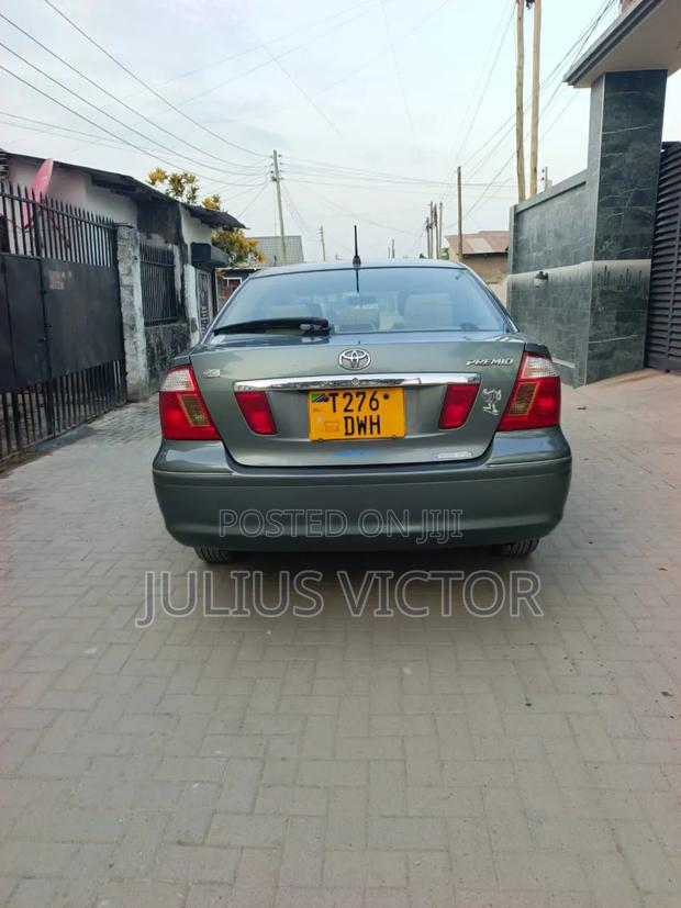 Toyota Premio 2004 Green