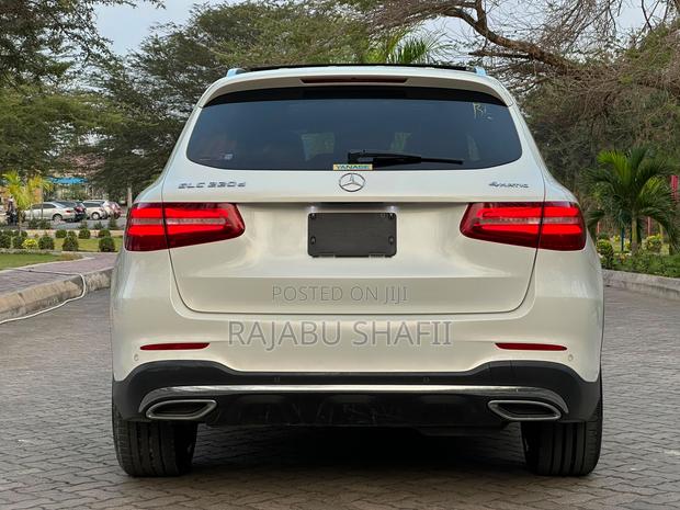 Mercedes-Benz GLC-Class 2017 White