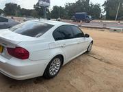 BMW 3 Series 320i RWD 2010 White for sale