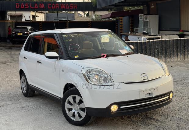 Mazda Verisa 2011 White
