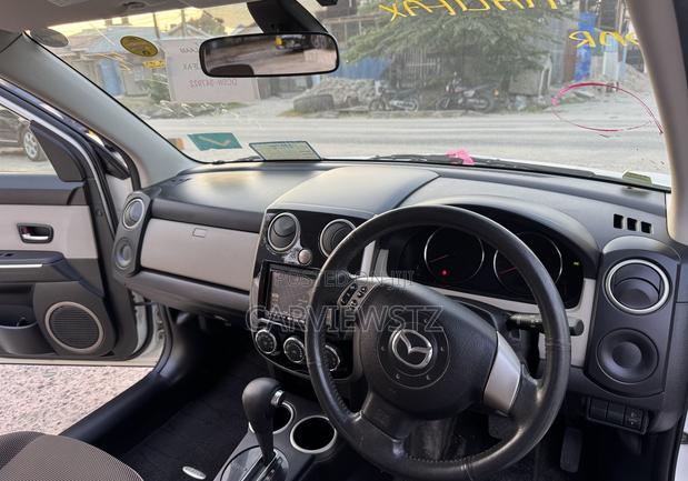 Mazda Verisa 2011 White