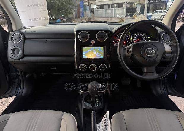Mazda Verisa 2013 Gray