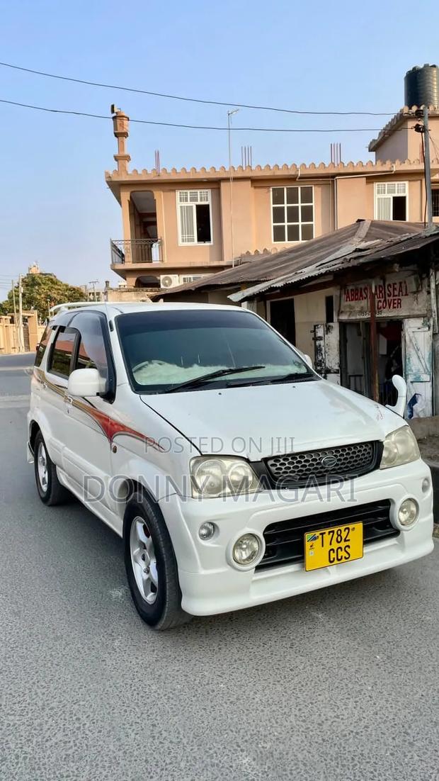Toyota Cami 2006 White
