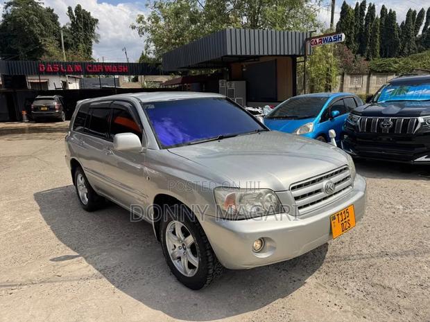 Toyota Kluger 2006 Silver