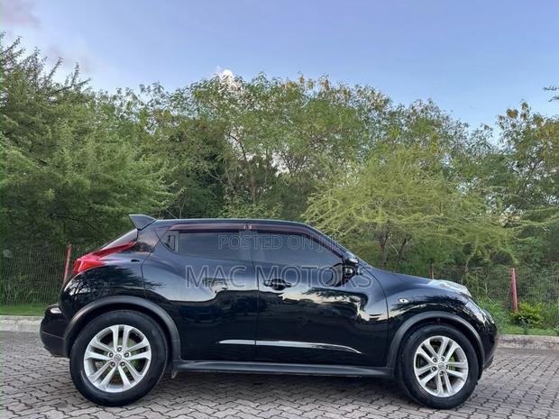 Nissan Juke 2012 Matt Black