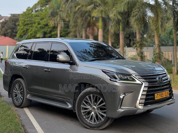 Lexus LX 570 AWD 2019 Gray