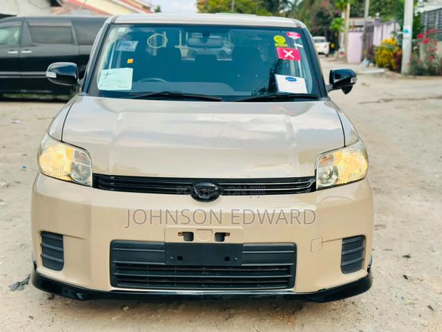 Toyota Corolla Rumion 2009 Ivory