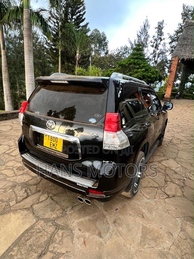 Toyota Land Cruiser Prado 2010 Black