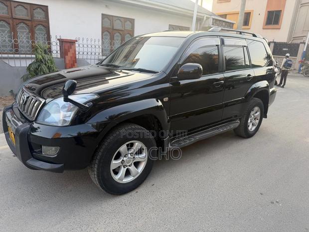 Toyota Land Cruiser Prado 2007 Black