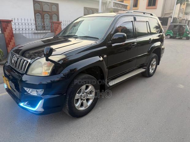 Toyota Land Cruiser Prado 2006 Black