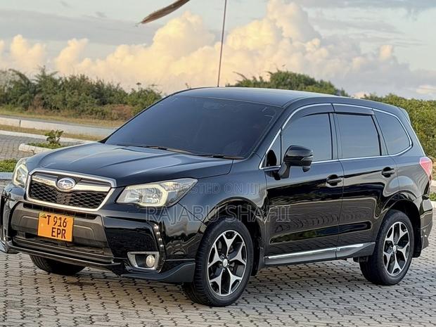 Subaru Forester 2.0XT Touring 4dr SUV AWD (2.0L 4cyl Turbo CVT) 2014
