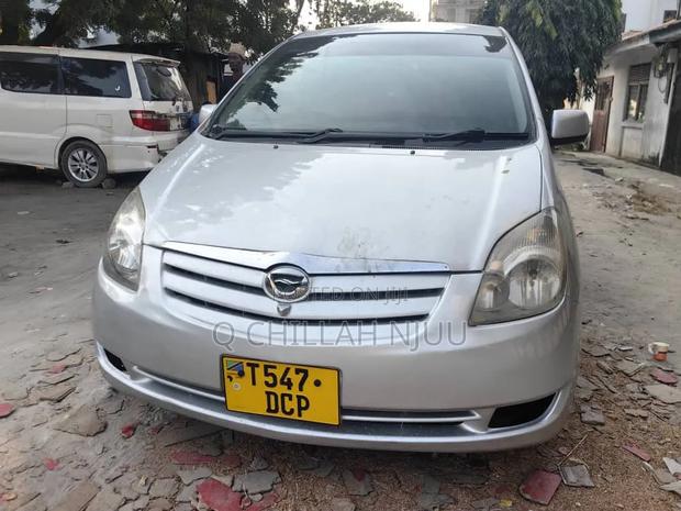 Toyota Corolla Spacio 2004 Silver