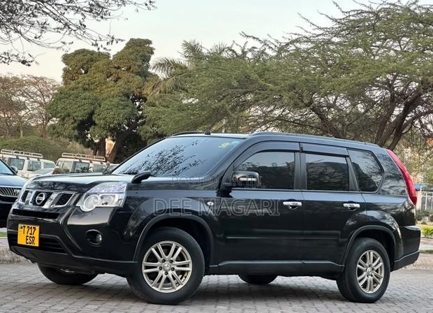 Nissan X-Trail 2013 Black