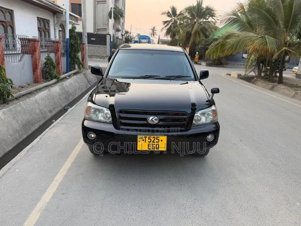 Toyota Kluger 2004 Black