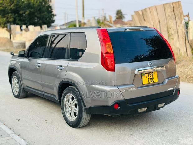 Nissan X-Trail 2008 Brown