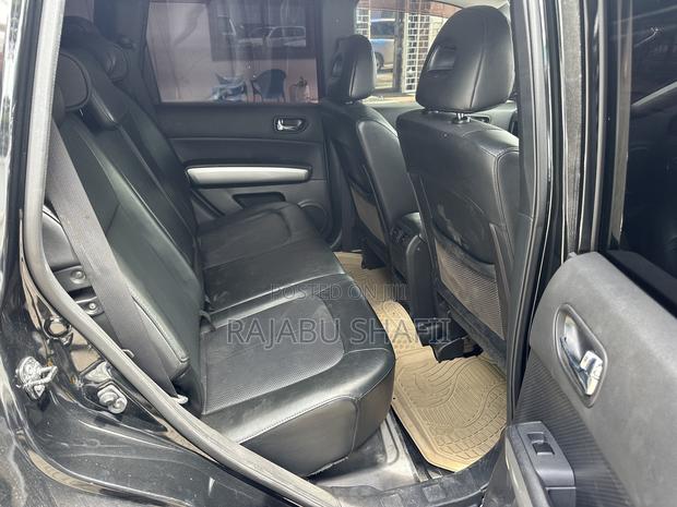 Nissan X-Trail 2.0 Petrol XE 2012 Black