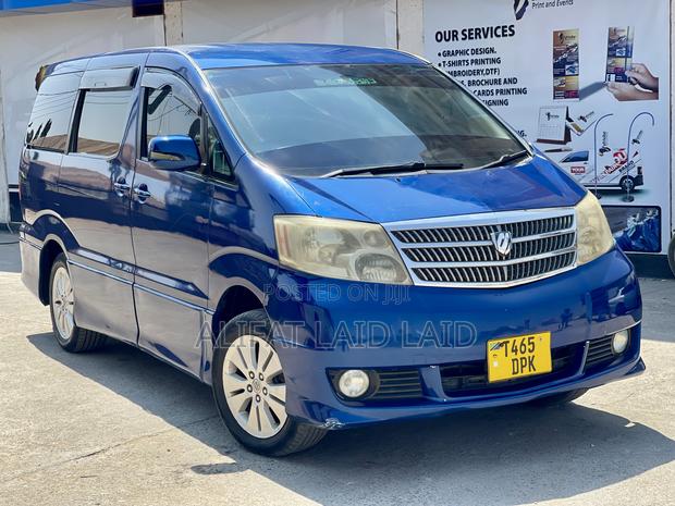 Toyota Alphard 2.4 Petrol AWD 2005 Blue
