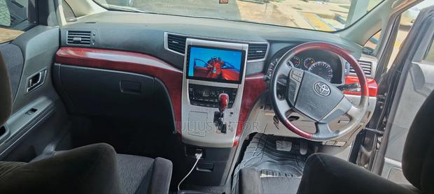 Toyota Alphard 2011 Black