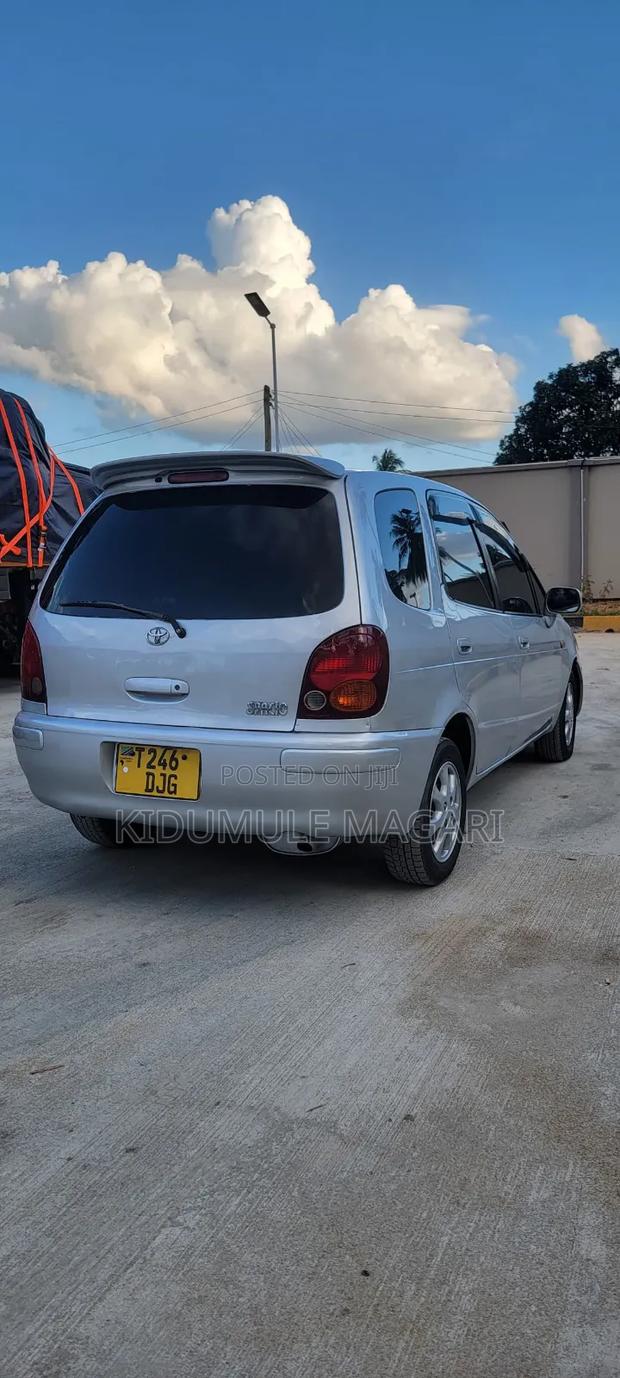 Toyota Corolla Spacio 2001 Silver