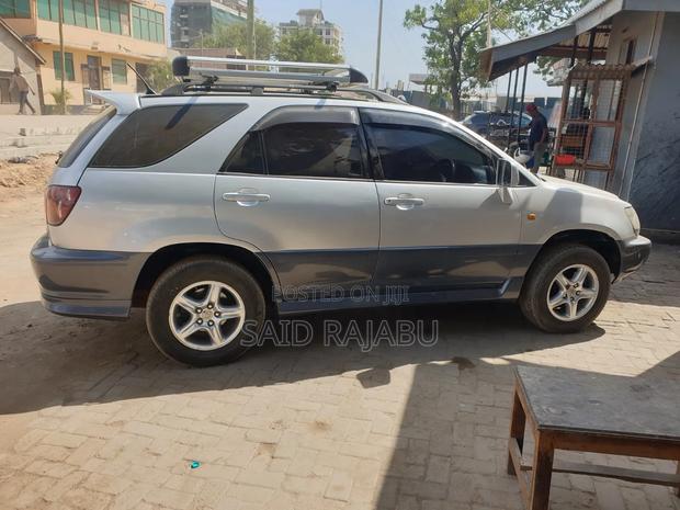 Toyota Harrier 2005 Silver