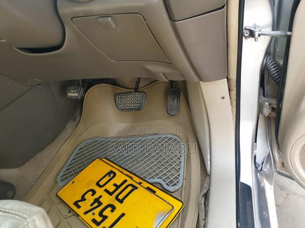 Toyota Harrier 2005 Silver