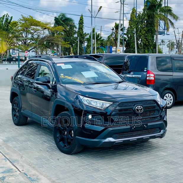 Toyota RAV4 2021 Black