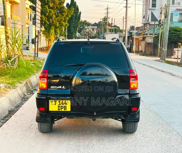 Toyota RAV4 2005 Black