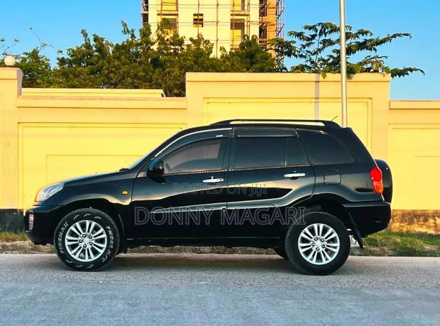Toyota RAV4 2005 Black