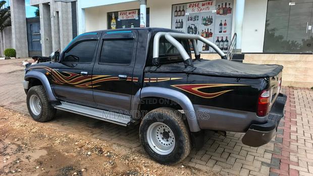 Toyota Hilux 1997 Black