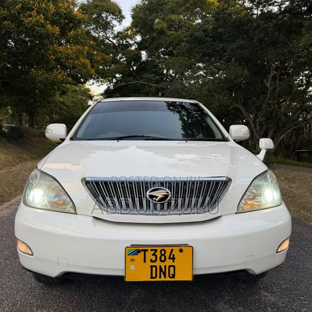 Toyota Harrier 2005 White