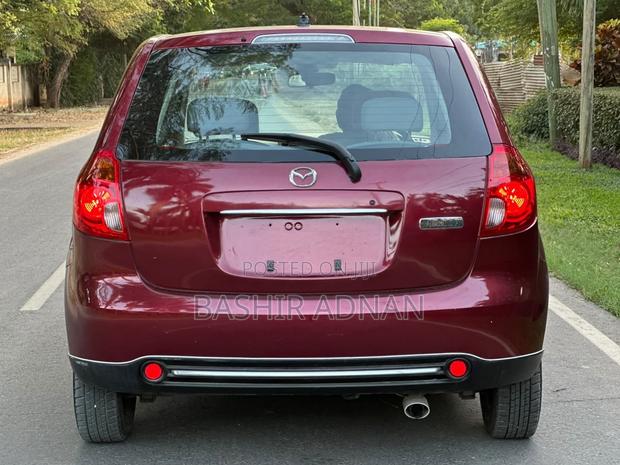 Mazda Verisa 2011 Burgundy