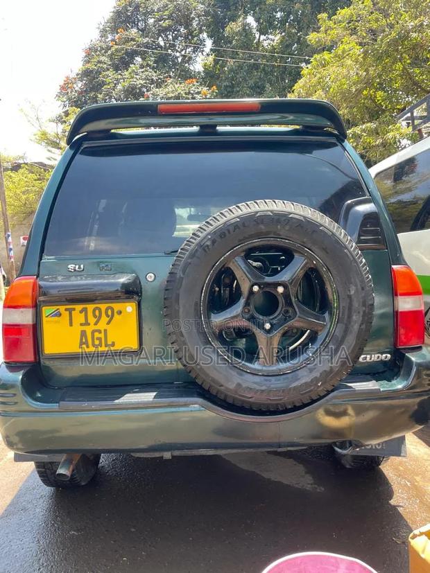 Suzuki Escudo 2000 Green