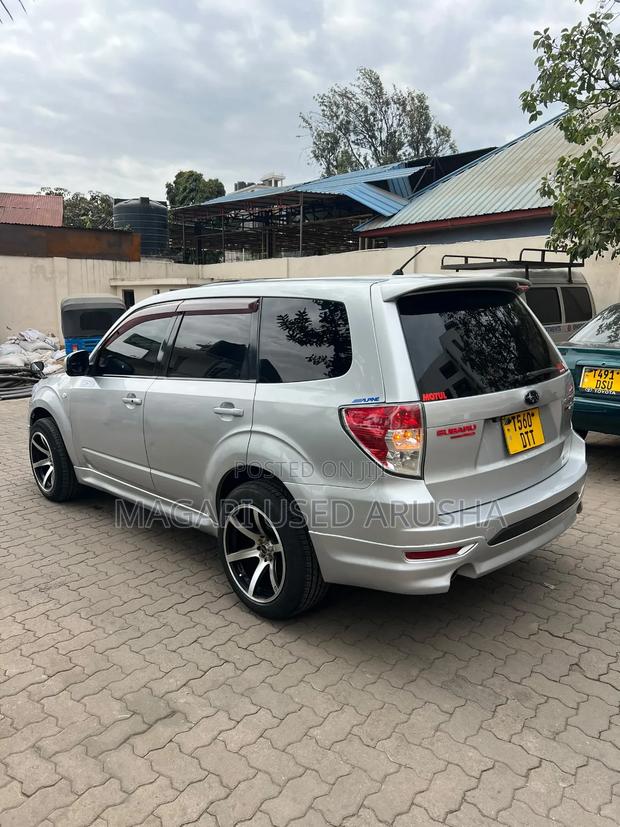 Subaru Forester 2011 Silver