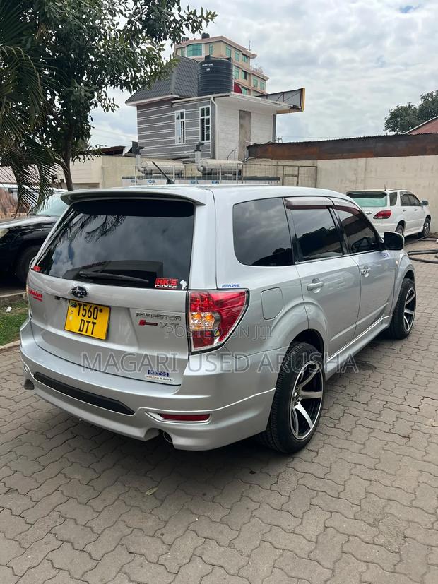 Subaru Forester 2011 Silver