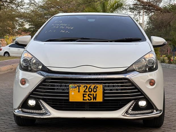 Toyota Aqua 2017 White