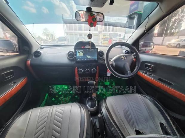 Toyota IST 2004 Pearl