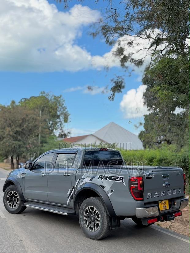 Ford Ranger 2015 Gray