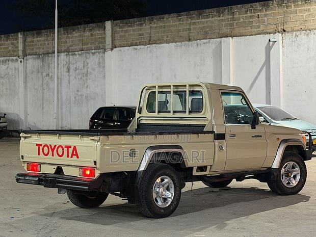 Toyota Land Cruiser 79 Series 2013 Brown