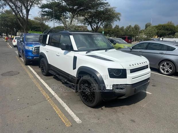 Land Rover Defender 2023 White