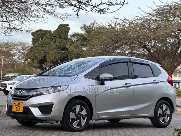 Honda Fit 2015 Silver