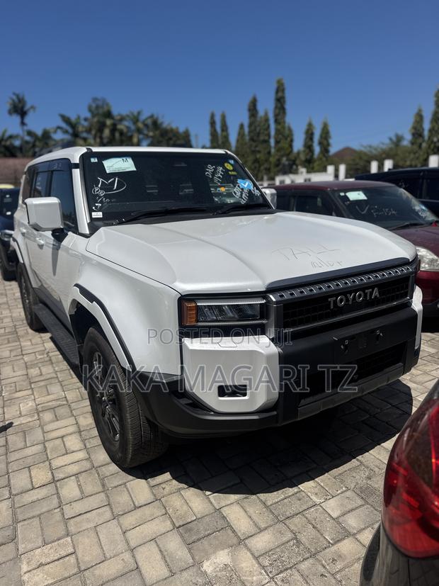 New Toyota Land Cruiser Prado 2025 Pearl