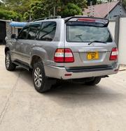 Toyota Land Cruiser 2005 Gray for sale