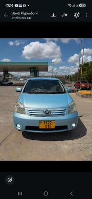 Toyota Raum 2004 Blue for sale