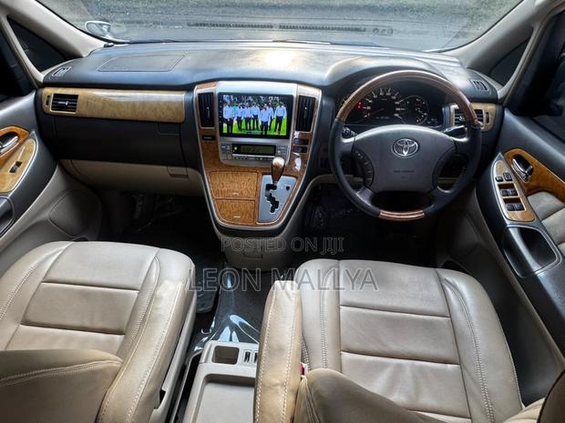 Toyota Alphard 2006 White
