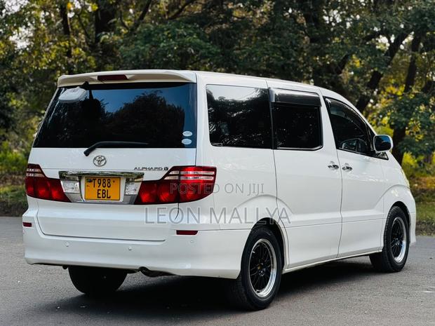 Toyota Alphard 2006 White